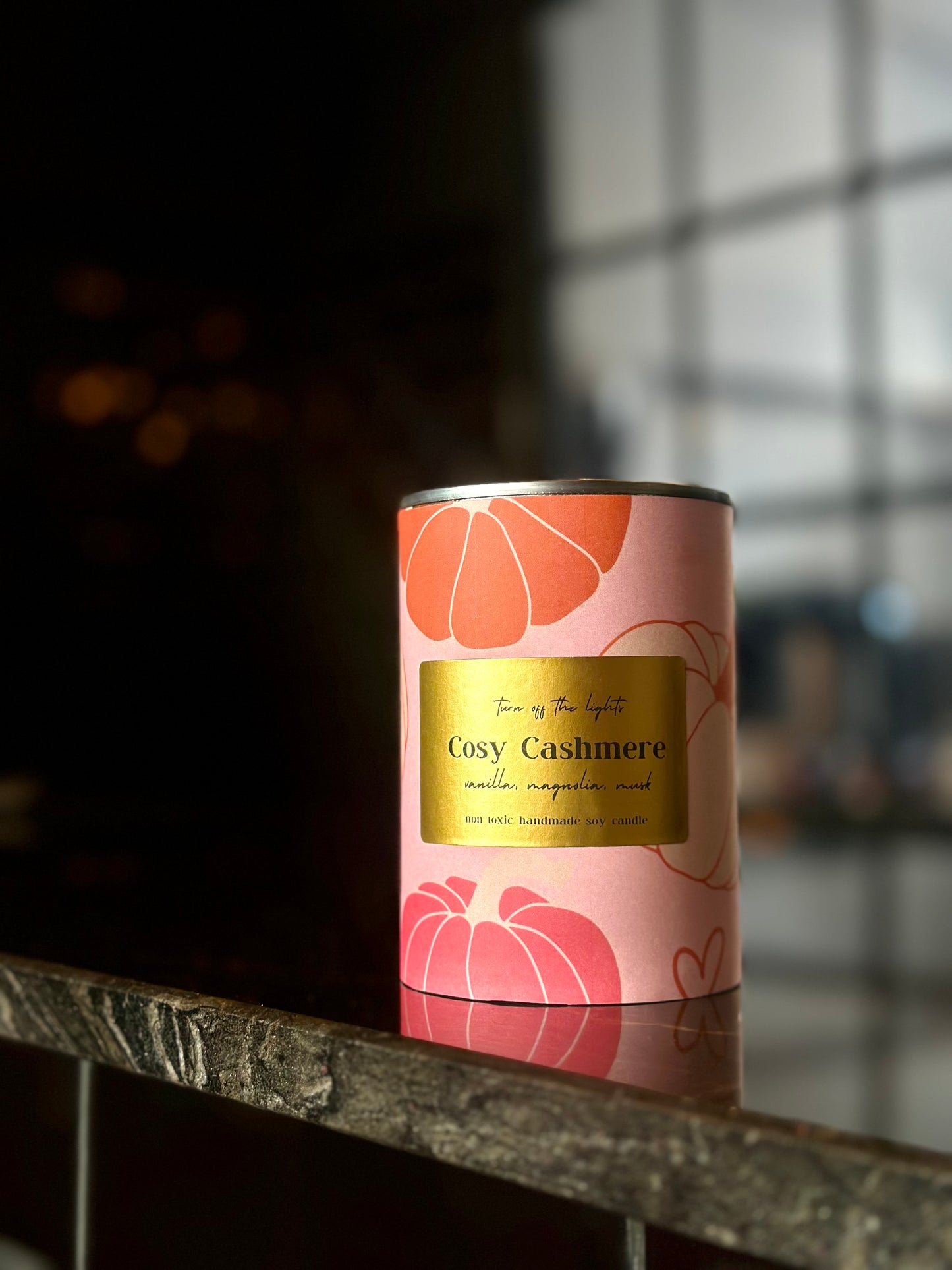 Cosy Cashmere upcycled tin candle